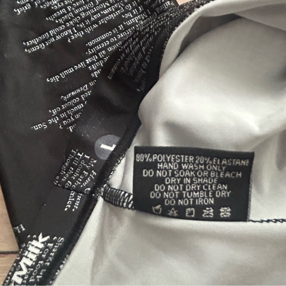 Blackmilk Hamlet Spandex Leggings | Size Large - Picture 12 of 12